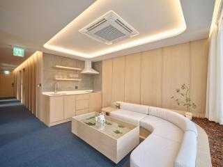 UH Suite The Gangnam - 5