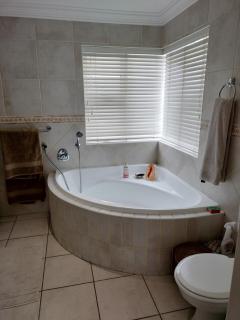 Holiday Home With Sea Views - Jeffreys Bay - 7