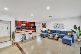 Vacation Villa W Heated Pool Beach & Casino - Hollywood - 6