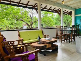 Funky Leopard Safari Lodge Bordering Yala National Park - Kataragama - 9