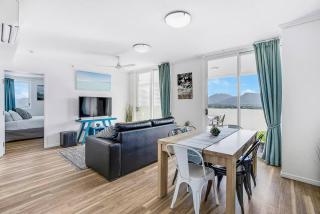 'McLeod Corner' Resort-style Adjacent Apartments - Cairns - 3