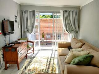 Adorable Garden Cottage In The Heart Of Pe - Lorraine - 8