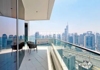 Lush 1BR in Stella Maris, Marina, City View - Dubai - 8