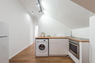 8th Floor Apartments, Golem - Golem - 4