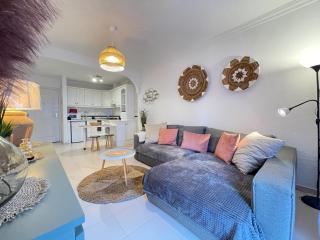 Balcon del Mar Seaside Suite - 3