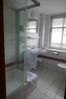 Hotel Restaurant Schwane - Meßstetten - 7