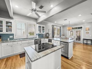 Completely Coastal plus Sol Surfer home - Panama City Beach - 9