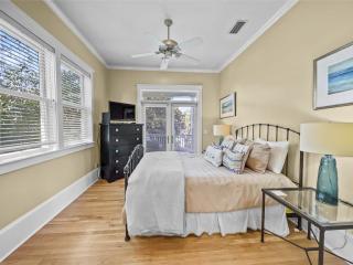 Completely Coastal plus Sol Surfer home - Panama City Beach - 4