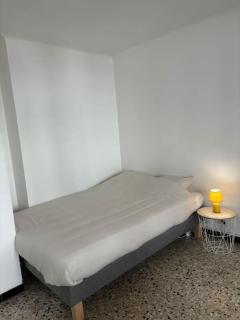 Studio climatisé - 3min à pied Gare Saint Charles - 15 min à pieds du Vieux port - 6