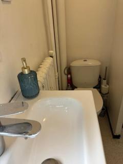 Studio climatisé - 3min à pied Gare Saint Charles - 15 min à pieds du Vieux port - 1