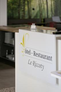 Hôtel Le Riccoty - Blyes - 9