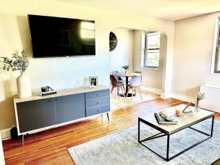 Lennox C304 Peaceful & Perfect Private 1-br - 2