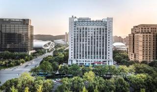 Mehood Lestie, Hangzhou West Lake Huanglong Sports Center Flagship Store - Hangzhou - 3