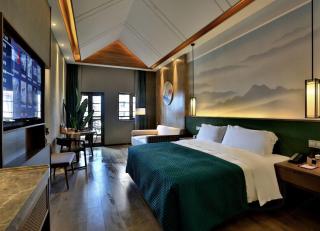 Mehood Lestie, Shanghai Jiaotong University Dongchuan Road - 2