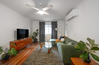 Sunray Riverside Apartment - 9