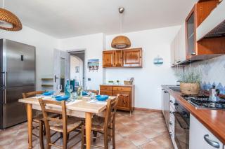 The Blue Whale - Happy Rentals - 6