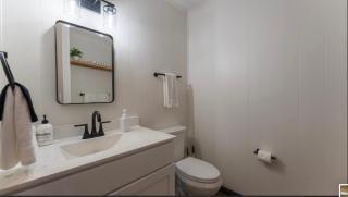 Lakeside Bliss 1BR Enchanting Master Suite - 2