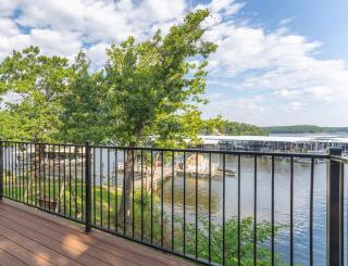 Lakeside Bliss 1BR Enchanting Master Suite - Osage Beach - 6