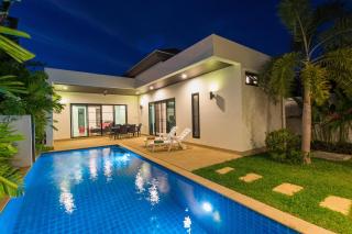 Tropical 3BR Pool Villa Nga Chang NC10, Gated Residence, 10 min Drive to Nai Harn Beach - 1