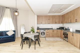 Discovery Gardens American Style 1BR Close 2 Metro - 6