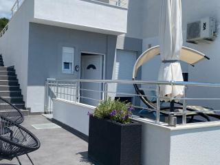 Ada Vis Apartments - 5