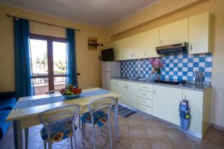 Casa Fiore - Torre Marino - 8