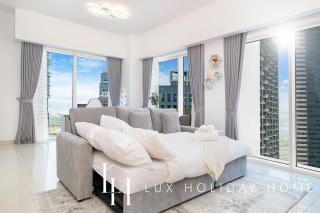 LUX The West Wharf Canal View Suite - Dubai - 6