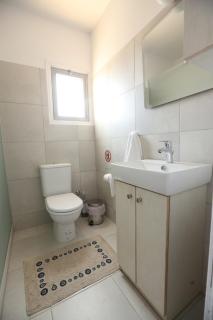 Near the Beach Holiday Apartment - Limassol - 3