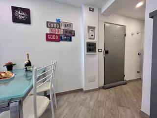 La Finestra sul Mare by Holiday World - Genova - 1