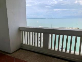 Luxury Suite with Sea View Straits Quay - Tanjong Tokong - 1