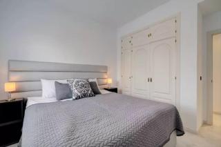 Stunning Penthouse in Golden Mile - Marbella - 3