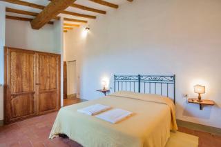 THR-Apartment with 2 bedrooms, 5 beds, 2 bathrooms, air conditioning and private outdoor space in a residence with swimming pool not far from Florence - 3