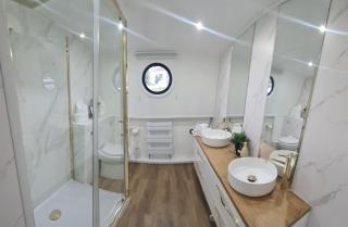Luxury Boat Stay Liverpool sleeping 6 WiFi - Liverpool - 1