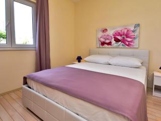 Apartment Melandura-8 by Interhome - Dinjiška - 2