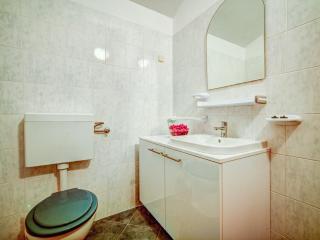 Apartment Melandura-4 by Interhome - Dinjiška - 1