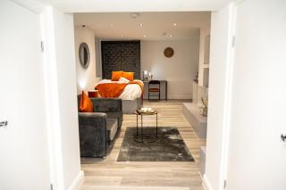 Hideaway Town Centre Basement Studio - Huddersfield - 7