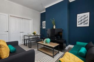 Charming 3 Bedroom House Darlington - Darlington - 9