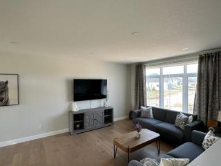 Luxury Home 2 mins drive to Saugeen Shores beach - Port Elgin - 4