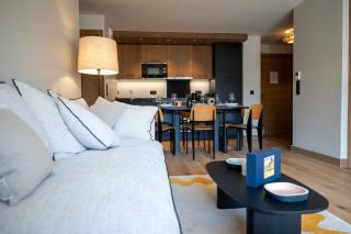 2 bedroom apartment with terrace, pool, parking - 3