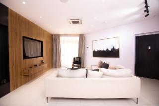 DH Chevron Drive - 8