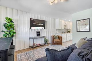 Panoramic Point - Downtown King Full Kitchen - 1