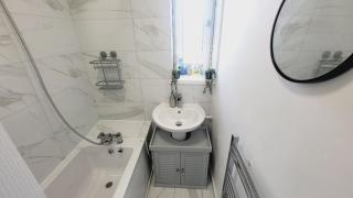 The Aryton Gould House - 2 to 3 Bed Apartment - 2