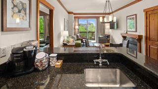 1310A 2bdrm Let It Snow 3rd Floor Mountain and Spruce Peak Views By Stowe Mountain Rentals - Stowe - 7