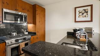 1310A 2bdrm Let It Snow 3rd Floor Mountain and Spruce Peak Views By Stowe Mountain Rentals - Stowe - 5
