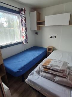 Mobil-home en camping proche de la mer - 4