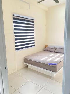 Izz Homestay 6Pax 3R2B Puncak Alam - Bandar Puncak Alam - 1