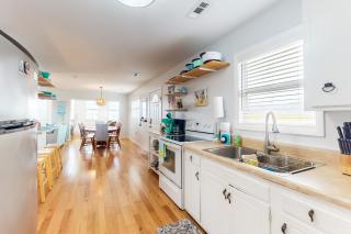 Sea View Cottage - North Topsail Beach - 1