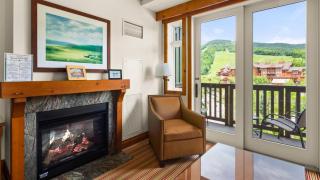1434 Lodge at Spruce Peak Ski in Ski out Studio Expansive Views By Stowe Mountain Rentals - 7