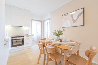 Bright 2BR - 8th floor, Balcony, Free Parking - by Gravity Prague - Prague - 8