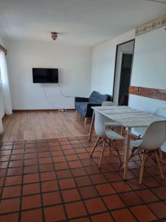 Aihuel Patagonia Apartment - Dpto céntrico con vista al lago Nahuel Huapi - Bariloche - 5